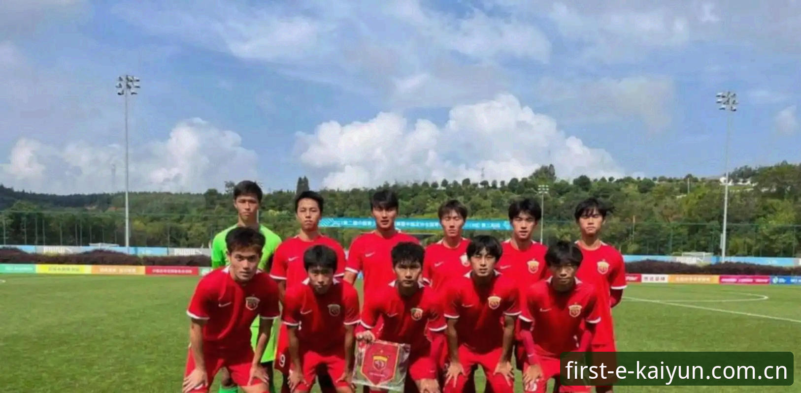 首发纪念章安卓下载 看U19国足被突尼斯3-0完败,我总结出3个让足球少年不白输的硬道理